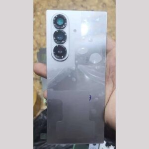 Первое реальное фото Samsung Galaxy Z Fold 7 слили в сеть