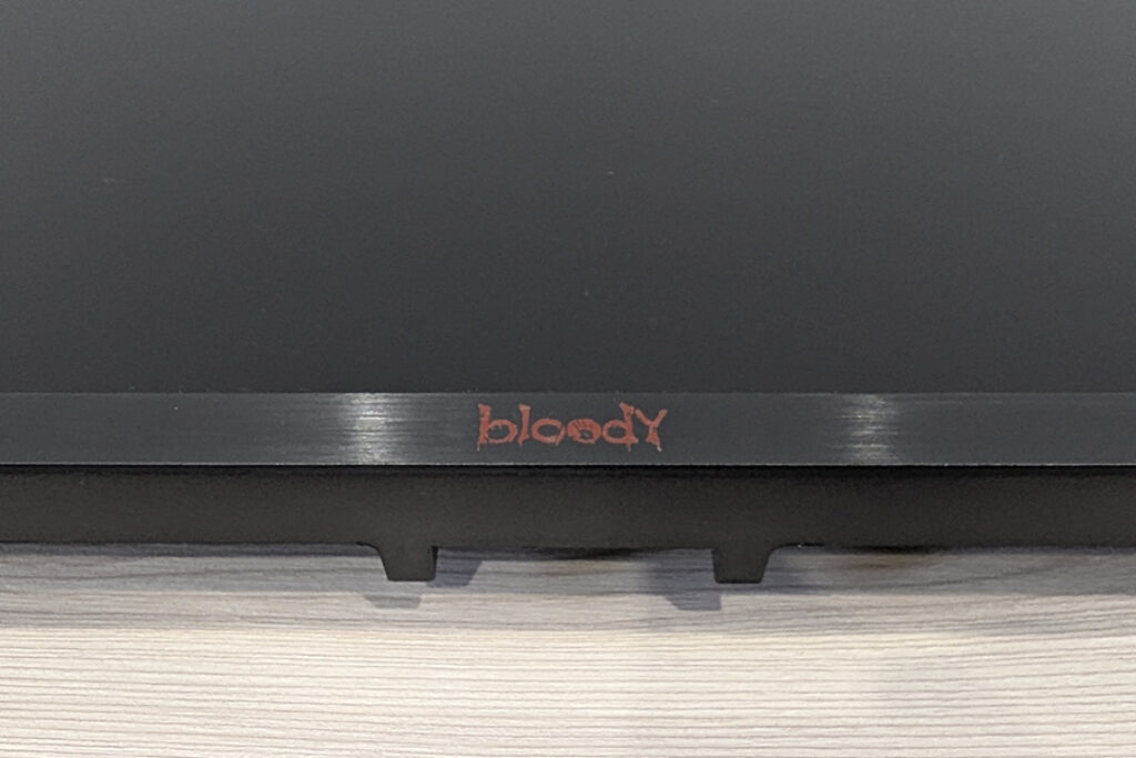 Bloody MN240F толщина нижней рамки