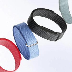Google представила фитнес-браслет Fitbit Air без экрана